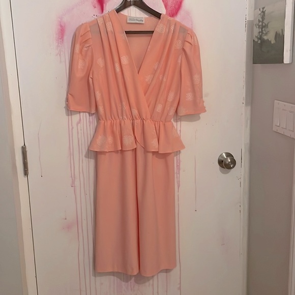 Blush pink vintage peplum knee length dress - Picture 1 of 17